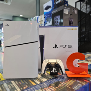 PLAYSTATION 5 SLIM STANDARD SEMI NUEVA